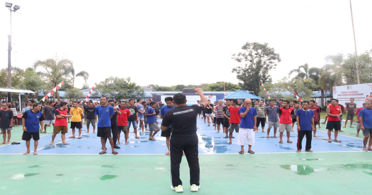 Gerak Sehat  Jiwa Kuat Senam Pagi Satukan Petugas dan Warga Binaan Lapas Narkotika Karang Intan